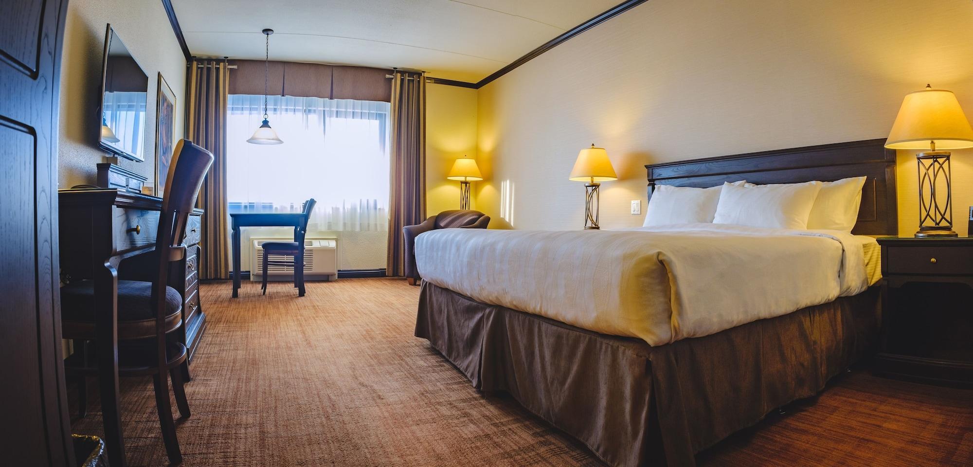 Hotel Le Montagnais Chicoutimi エクステリア 写真