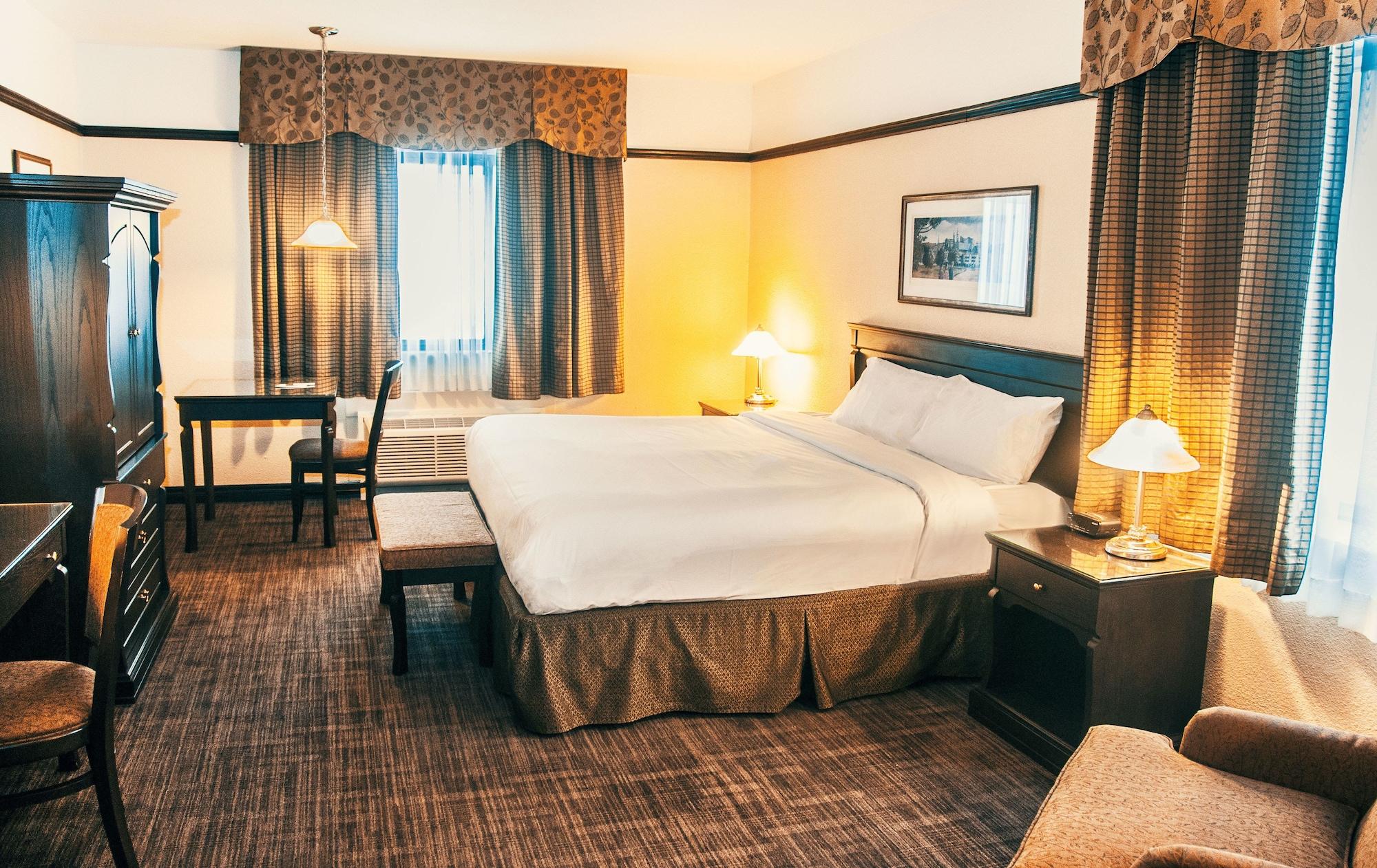 Hotel Le Montagnais Chicoutimi エクステリア 写真