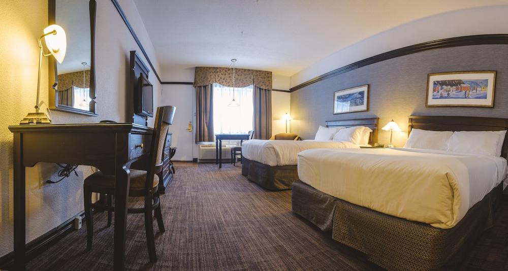 Hotel Le Montagnais Chicoutimi エクステリア 写真