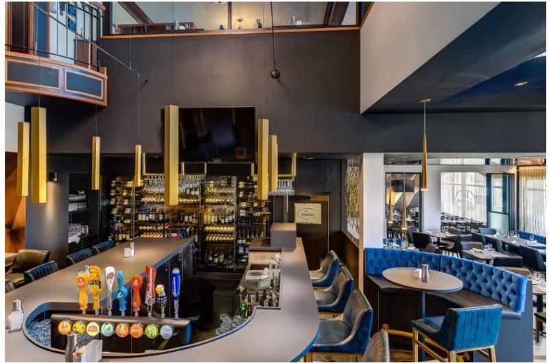 Hotel Le Montagnais Chicoutimi エクステリア 写真
